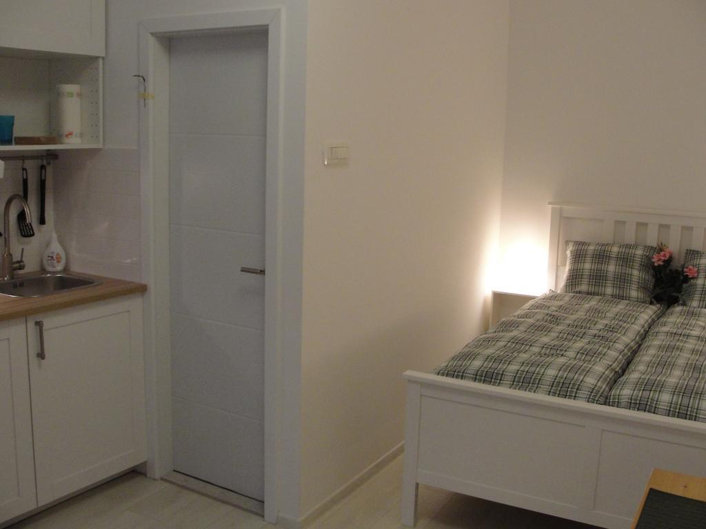 Studio Apartment - Green Door Zagabria Esterno foto